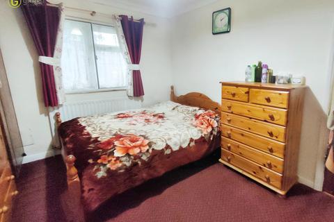 70 Crossfield Road, Birmingham, B33 9QG