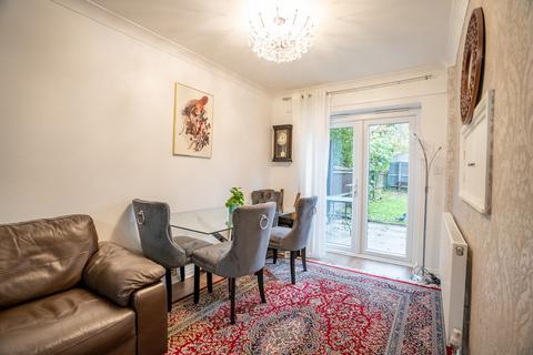 undefined, Cookham Close, Southall