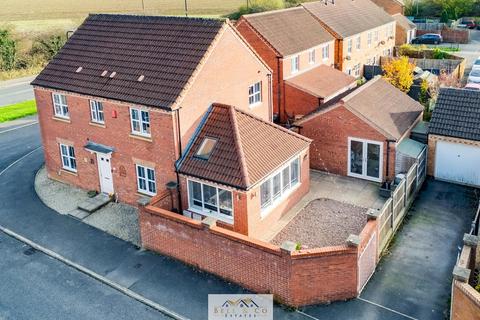 4 bedroom detached house for sale, Fallon Close, Dinnington S25