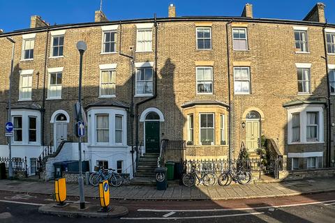 1 bedroom in a house share to rent, Bateman Street, Cambridge CB2