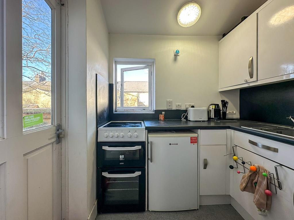 GF Kitchenette (2)