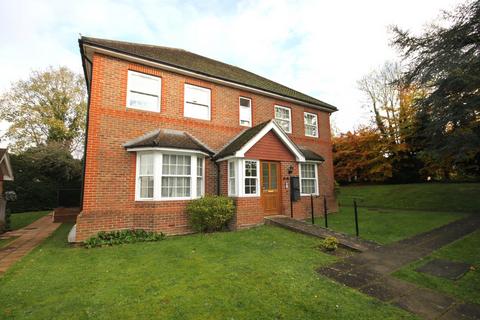 1 bedroom flat to rent, LEATHERHEAD, KT22