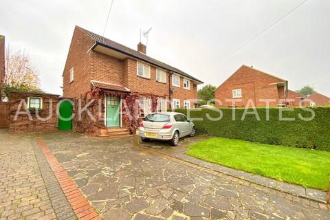 2 bedroom semi-detached house for sale, Carpenter Way, Potters Bar EN6