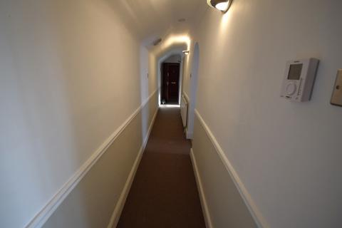 2 bedroom apartment to rent, Doncaster Road, Doncaster DN11