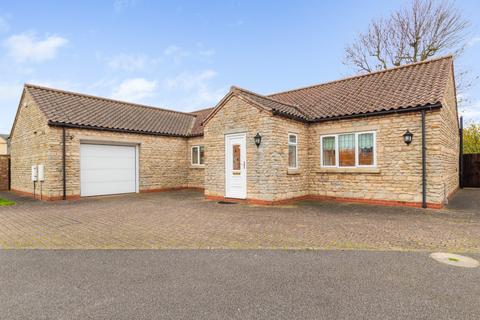 3 bedroom bungalow for sale, West Farm Court, West Street, Hibaldstow, DN20