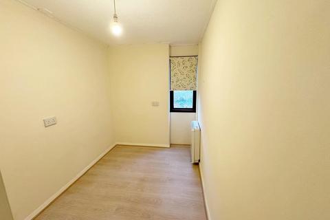 1 bedroom flat to rent, Thorburn Road, New Ferry