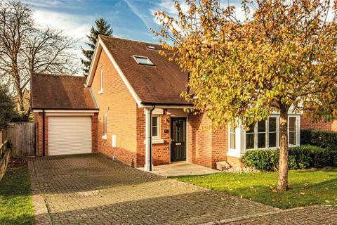 3 bedroom detached house for sale, 2 Spencer Close, Goring on Thames, RG8