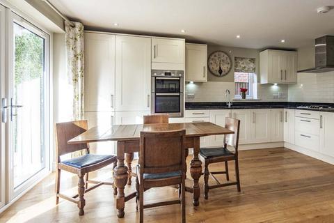 2 Spencer Close, Goring, Reading, RG8 0DW