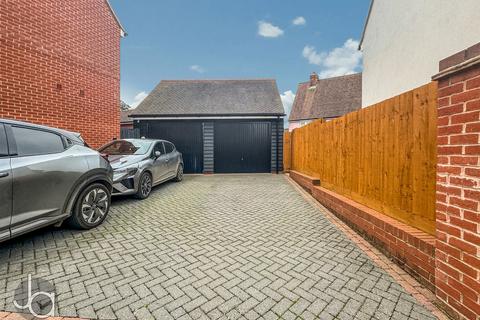 12 Pikes Marsh, Bures, CO8 5AQ