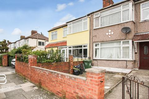 3 bedroom terraced house to rent, Overton Road, Abbey Wood