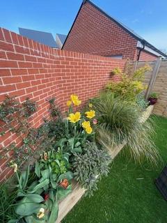 3 bedroom semi-detached house to rent, Slade Baker Way, Bristol