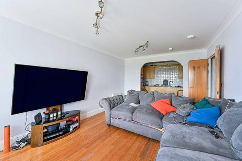 2 bedroom flat for sale, .London Road, Norbury, London, SW16