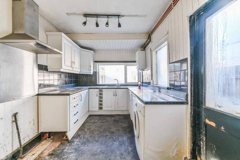 161 Oval Road, Croydon, CR0 6BS