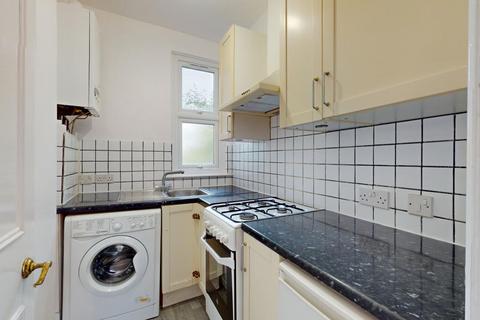 1 bedroom flat to rent, Bassein Park Road, London W12