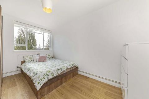 1 bedroom flat to rent, Cruikshank Street, London WC1X