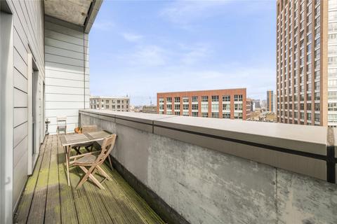 Flat 1701, Wharfside Point South, 4 Prestons Road, London, E14 9EX