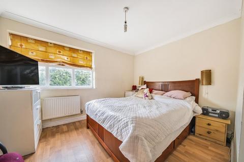 19 Atlantic Close, Swanscombe, DA10 0LJ