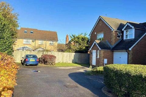 19 Atlantic Close, Swanscombe, DA10 0LJ