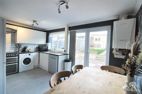 3 bedroom terraced house for sale, Swansdown Walk, Berkshire RG19