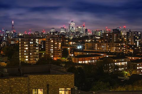 1 bedroom flat for sale, Lamington Heights, London E14