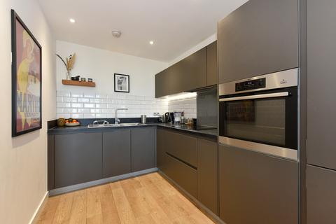 1 bedroom flat for sale, Lamington Heights, London E14