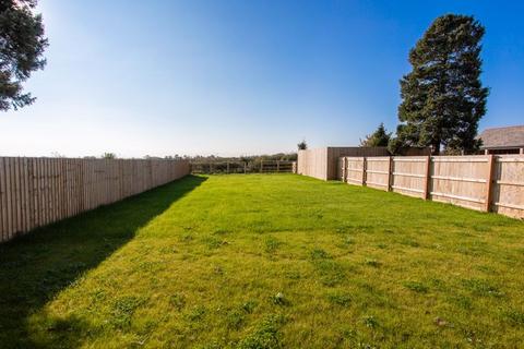 5 bedroom bungalow for sale, Watts Quarry Lane, Somerton