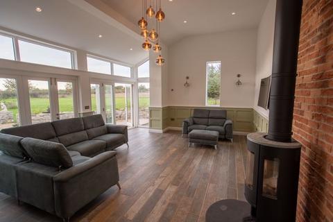 5 bedroom bungalow for sale, Watts Quarry Lane, Somerton