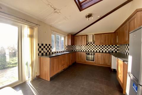 3 bedroom semi-detached house for sale, Avon Road, Solihull