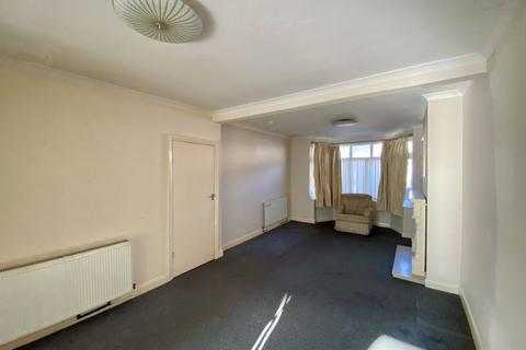 27 Avon Road, Shirley, Solihull, B90 4RJ
