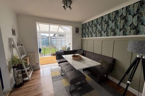 2 Ancaster Avenue, Grimsby, DN33 3LJ