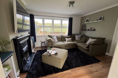2 Ancaster Avenue, Grimsby, DN33 3LJ