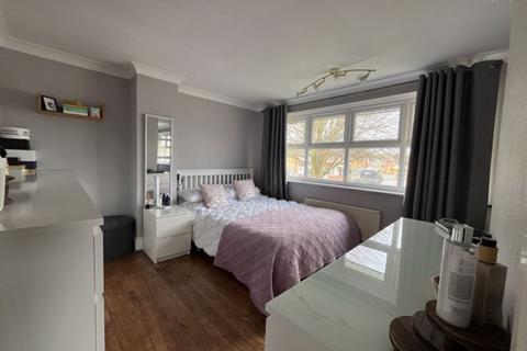 2 Ancaster Avenue, Grimsby, DN33 3LJ