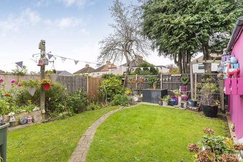 3 bedroom semi-detached house for sale, Ruskin Grove, Welling