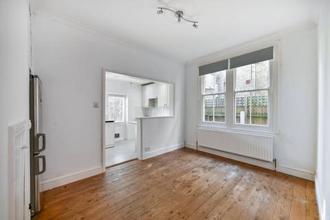 2 bedroom maisonette to rent, Sidney Road, St Margarets, Twickenham, TW1