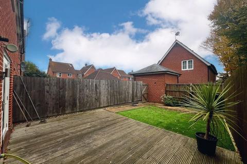 3 bedroom end of terrace house for sale, Blacksmiths Way, Elmswell