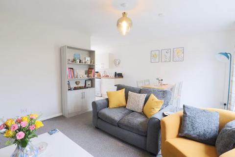 2 bedroom apartment to rent, Chichester House, Exeter