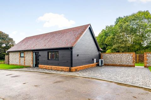 3 bedroom detached bungalow for sale, Runham Lane, Harrietsham