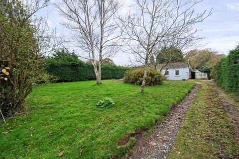 2 bedroom detached bungalow for sale, London Road, Flimwell