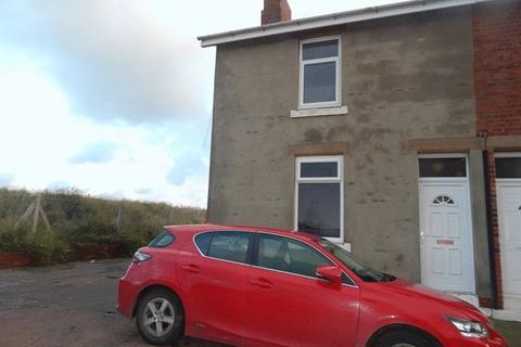 3 bedroom terraced house to rent, Worsdell Street, Blyth