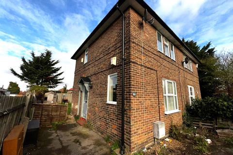 104 Launcelot Road, Bromley, BR1 5DZ