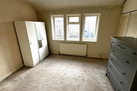 104 Launcelot Road, Bromley, BR1 5DZ