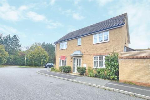 4 bedroom detached house for sale, Magister Drive, Lee-On-The-Solent, PO13