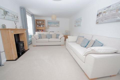 4 bedroom detached house for sale, Magister Drive, Lee-On-The-Solent, PO13