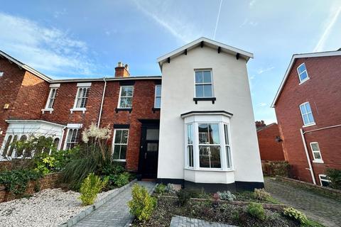 4 bedroom semi-detached house to rent, Arnside Road, Southport PR9