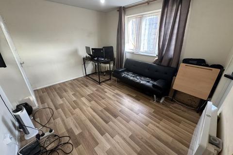 1 bedroom flat for sale, Dehavilland Close, Northolt