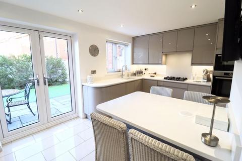 5 bedroom detached house for sale, Greensand View, Woburn Sands