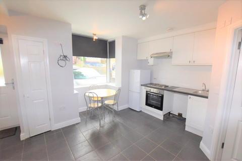 Maisonette to rent, South Street, Bishops Stortford, CM23