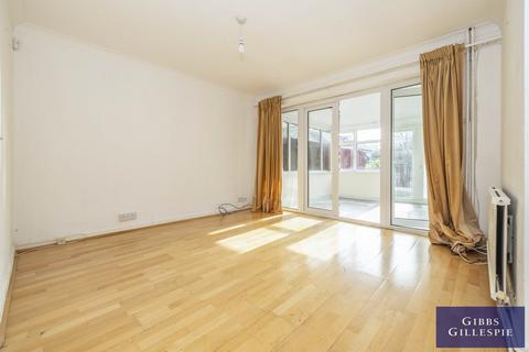 3 bedroom terraced house to rent, Frithwood Avenue, Northwood, Middlesex, HA6 3LX