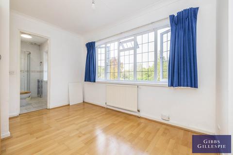 3 bedroom terraced house to rent, Frithwood Avenue, Northwood, Middlesex, HA6 3LX