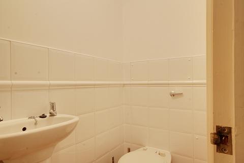 1 bedroom flat to rent, Fishguard Way